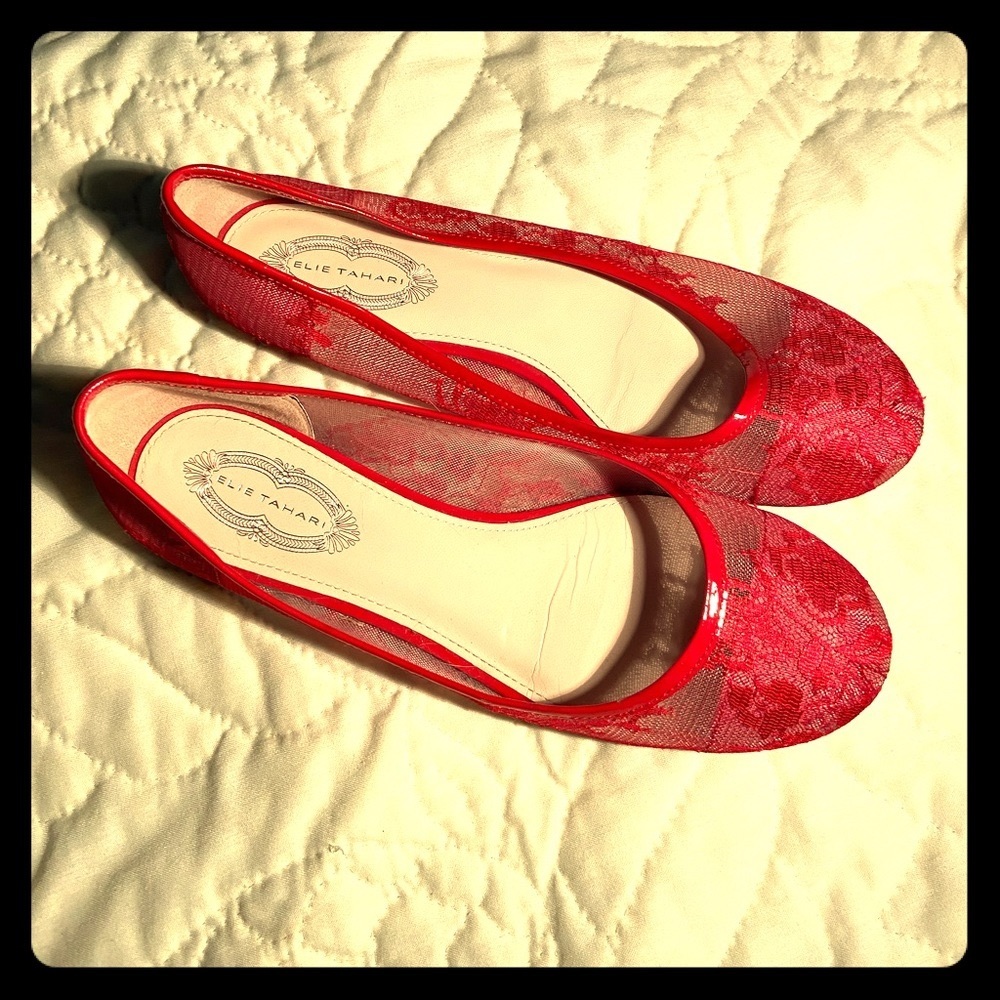 Beautiful Elie Tahari Flats